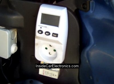 Счетчик энергии (Ваттметр) - для измерения напряжение и количество затраченных Киловатт-часов при зарядке электромобиля